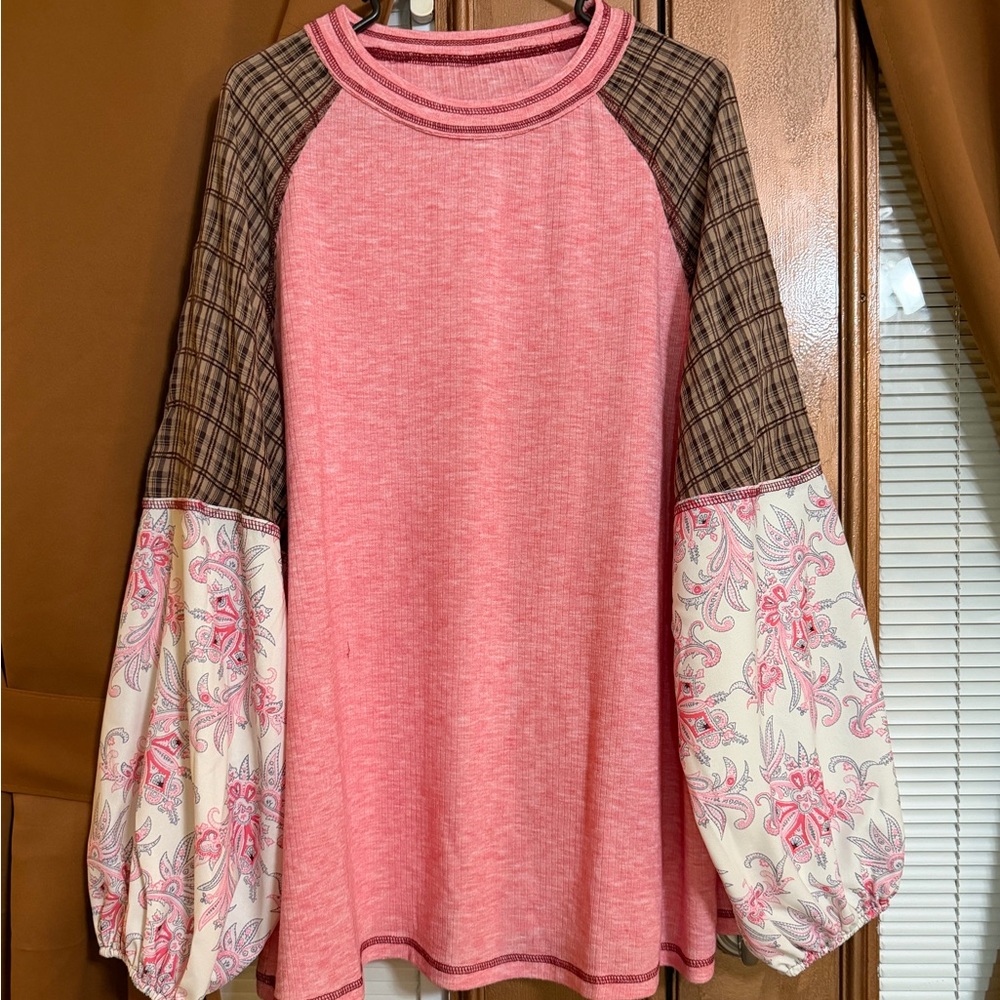 Long sleeve top size xl.